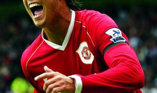 c罗在曼联踢了几年 c罗在曼联踢了几年